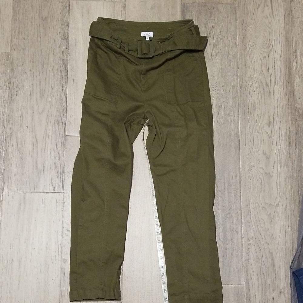 J.O.A. Woman's Green Chinos with Belt